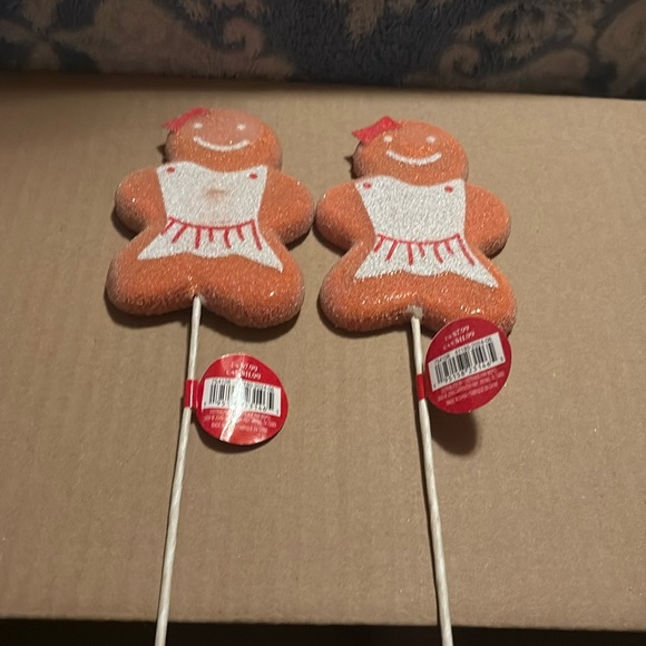 2 Gingerbread Man Picks - Picture 1 of 3